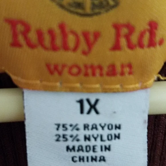 Ruby Rd top - Picture 3 of 4